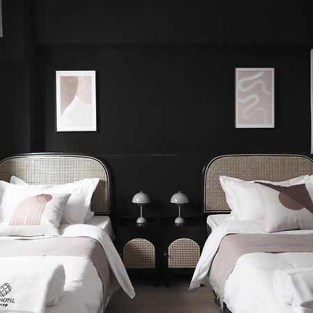 We2 Design Hotel Taichung Exterior photo