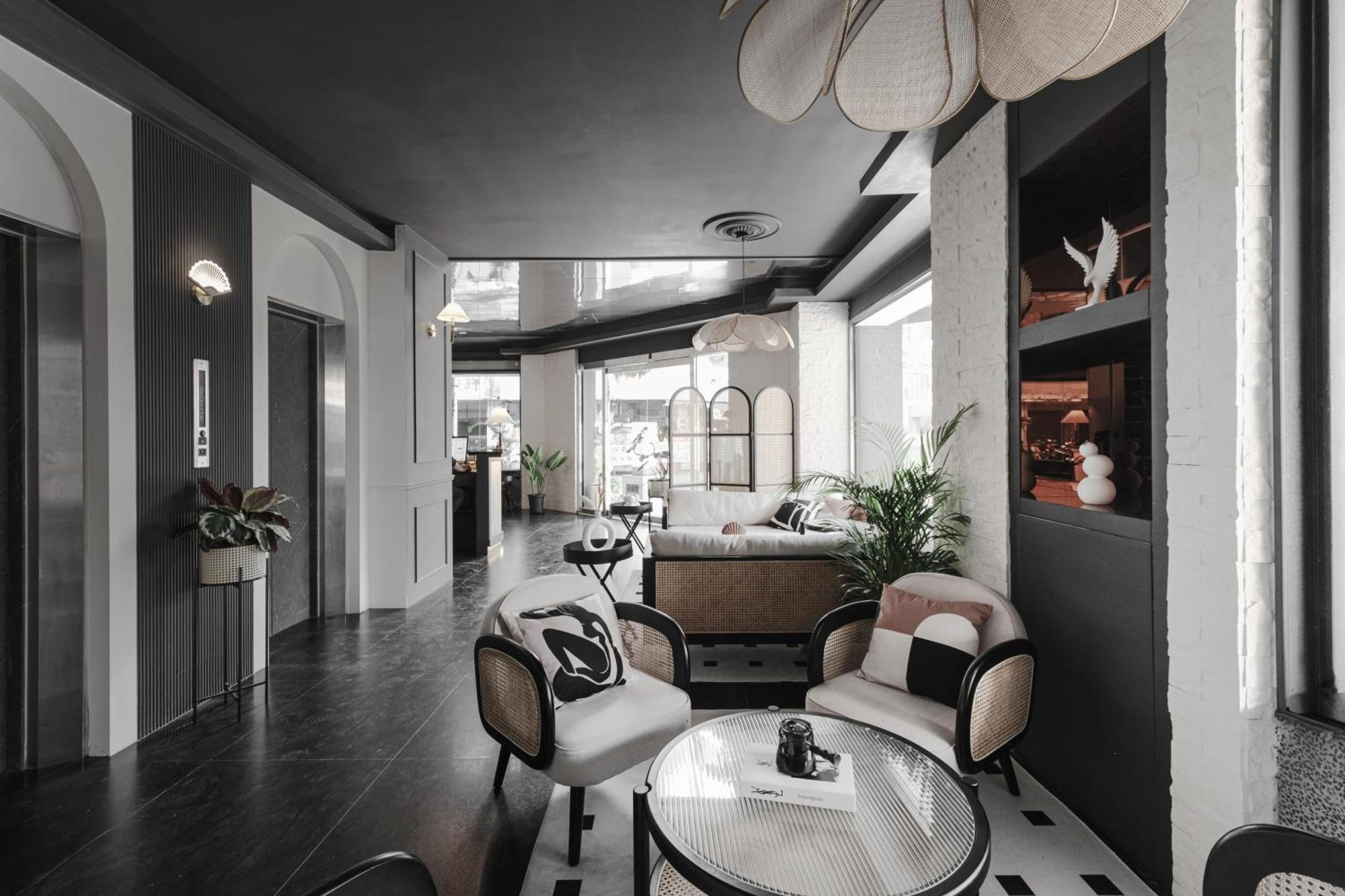 We2 Design Hotel Taichung Exterior photo