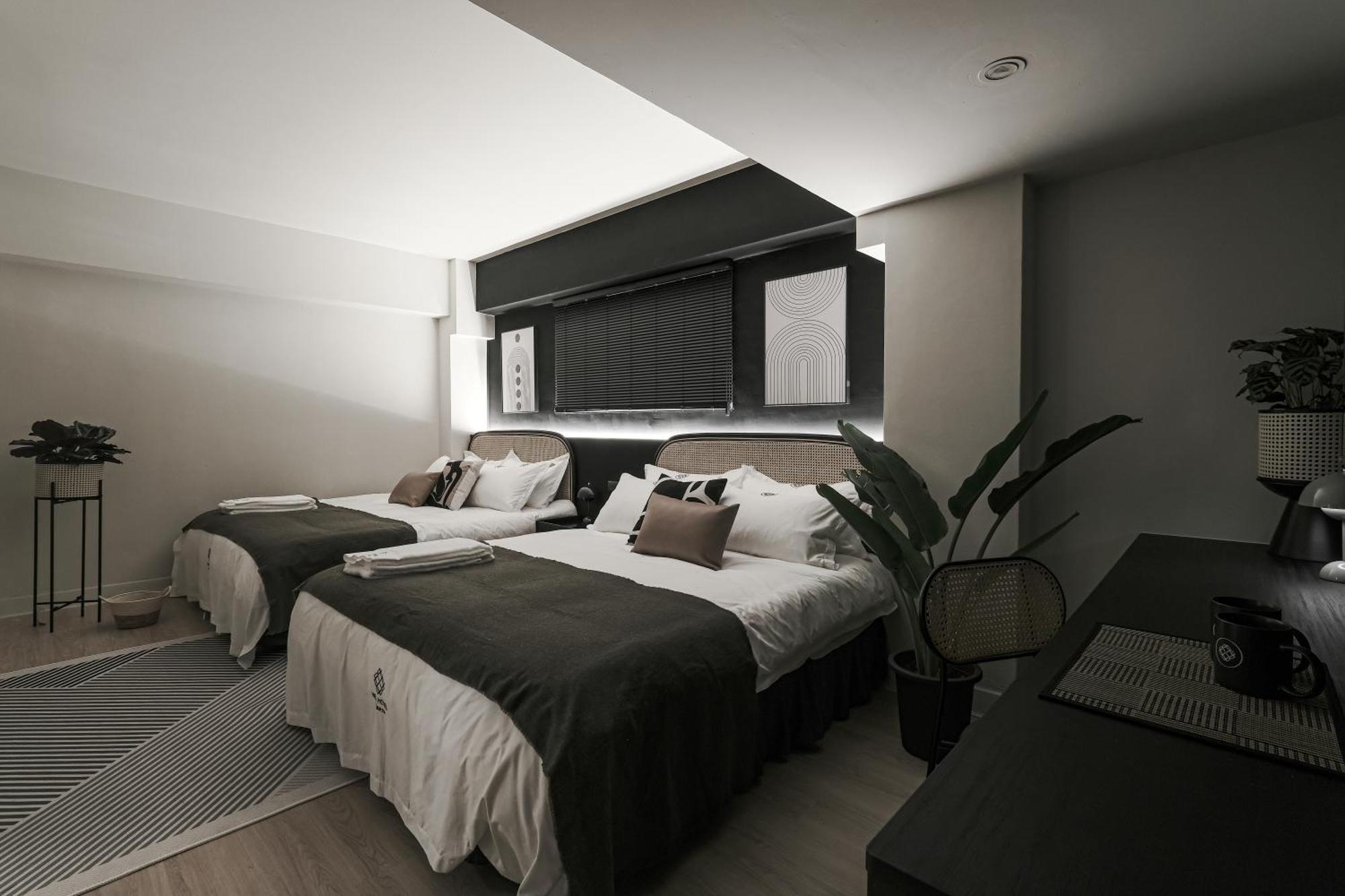 We2 Design Hotel Taichung Exterior photo
